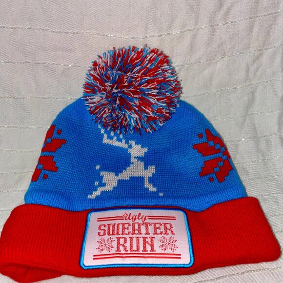 Ugly Sweater Run Winter Hat with Pom - Picture 6 of 6